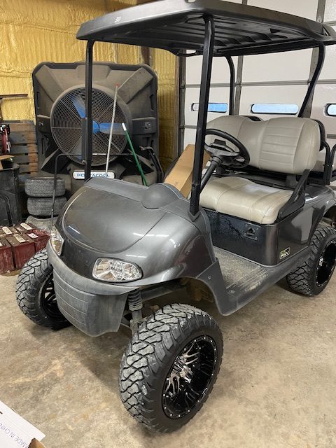 INSTOCK 4/18/2026 2020 E-Z-GO GRAY LIFTED RXV ELITE FACTORY LITHIUM CART LIFTED 4 PASS W/ BATTERY WARRANTY TILL SUMMER 2028 - Image 2