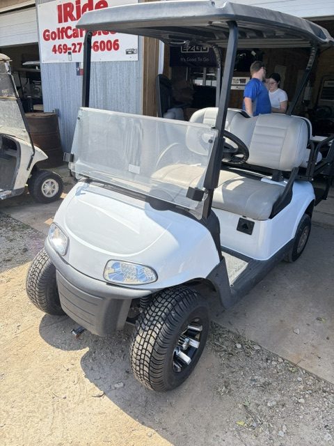 INSTOCK AUG. 11 2026 2023 E-Z-GO NEW PEARL WHITE EZGO BODY RXV ELITE 4 PASS. FACTORY LITHIUM BATTERY WARRANTY TILL MID 2031 ALL NEW BODY,SEATS, LIGHTS ECT. - Image 2