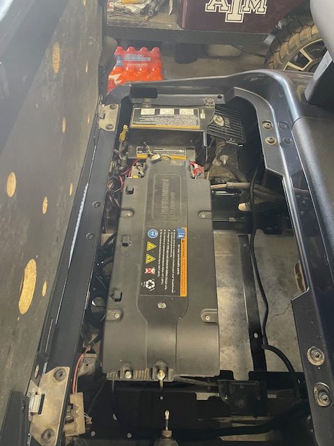 INSTOCK 5/4/2026 2020 E-Z-GO STEEL BLUE RXV ELITE 4 PASS. FACTORY LITHIUM BATTERY WARRANTY TILL MID 2028 ALL NEW BODY,SEATS, LIGHTS ECT. - Image 4