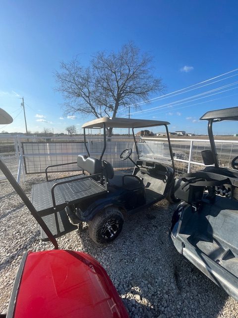 DK BLUE 2021 E-Z-GO TXT 48V NEW US BATTERIES w/ warranty NEW BLACK SEATS $4500 W/ NEW LARGER TIRES & WHEELS - Image 2