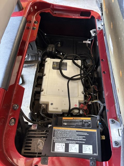 2023 LITHIUM BATTERY EZGO INFERNO RED 4 SEATER RXV ELITE GOLF CART NEW BODY, LED LIGHTS, REAR FLIPSEAT ,TIRES & WHEELS W/ BATTERY WARRANTY FROM EZGO TILL SUMMER 2031 5 YEARS - Image 4